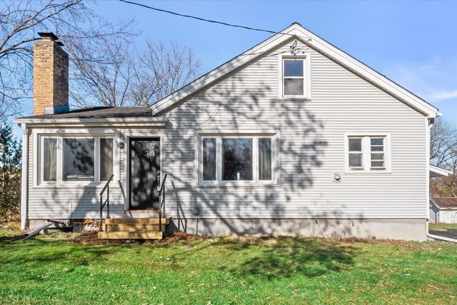 10800 W Mill ROAD, Milwaukee, WI 53225