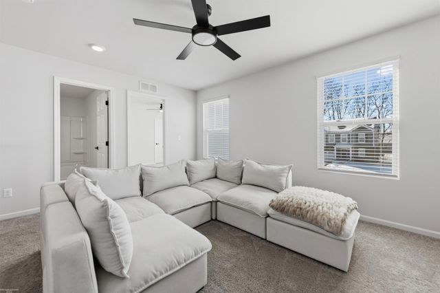 14211 Laurelwood Drive 60, Van Buren Twp, MI 48111