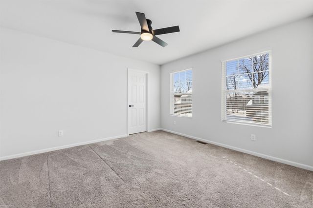 14211 Laurelwood Drive 60, Van Buren Twp, MI 48111