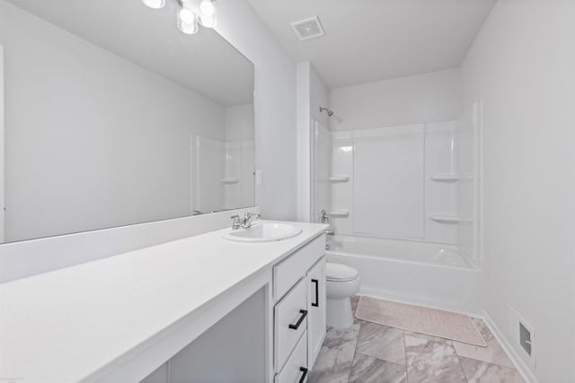 14211 Laurelwood Drive 60, Van Buren Twp, MI 48111