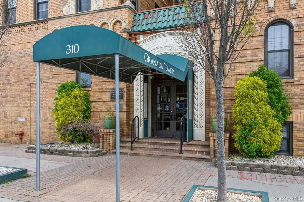 310 Riverside Boulevard 3G, Long Beach, NY 11561 — exterior