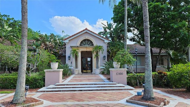 12112 Saint Andrews Place 309, Miramar, FL 33025