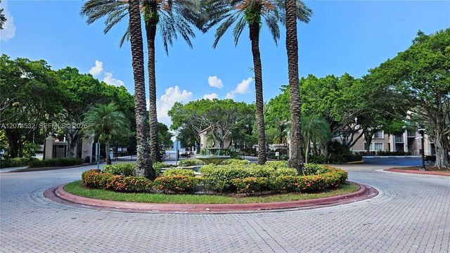 12112 Saint Andrews Place 309, Miramar, FL 33025