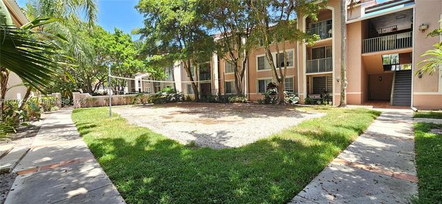 12112 Saint Andrews Place 309, Miramar, FL 33025