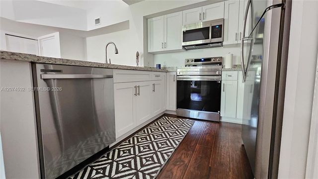 12112 Saint Andrews Place 309, Miramar, FL 33025