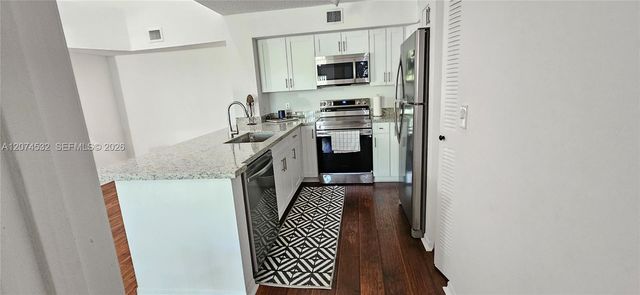 12112 Saint Andrews Place 309, Miramar, FL 33025