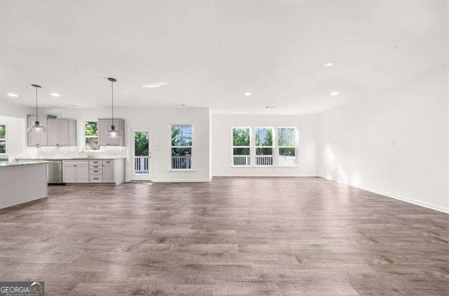 1142 Regal Hills Lane, Mableton, GA 30126