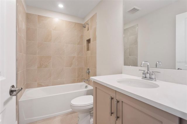 1305 W NASSAU STREET, Tampa, FL 33607