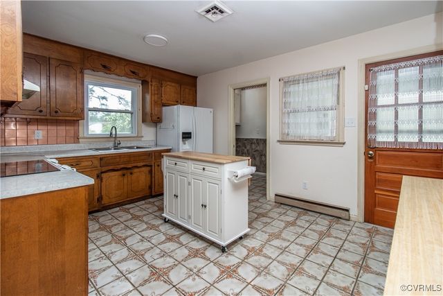 3211 Norfolk St, Hopewell, VA 23860