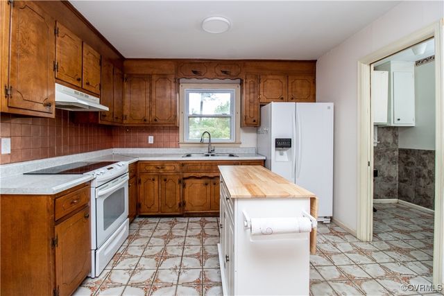 3211 Norfolk St, Hopewell, VA 23860