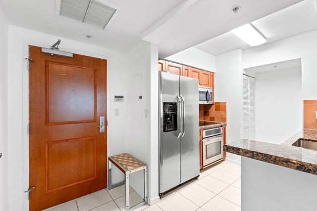 347 N New River Drive 606, Fort Lauderdale, FL 33301