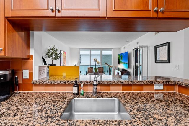 347 N New River Drive 606, Fort Lauderdale, FL 33301