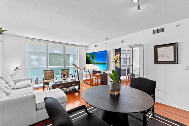 347 N New River Drive 606, Fort Lauderdale, FL 33301