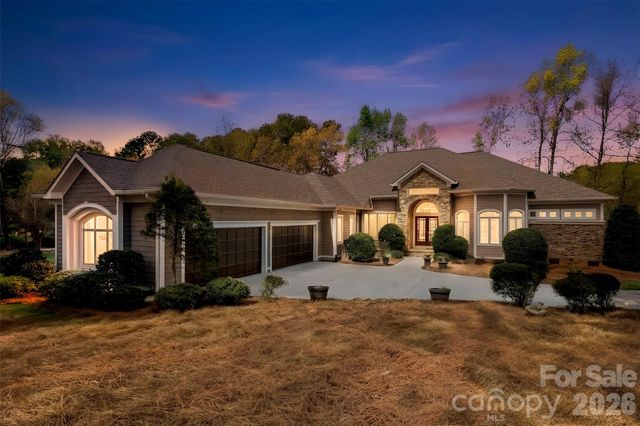 143 Brawley Harbor Place, Mooresville, NC 28117