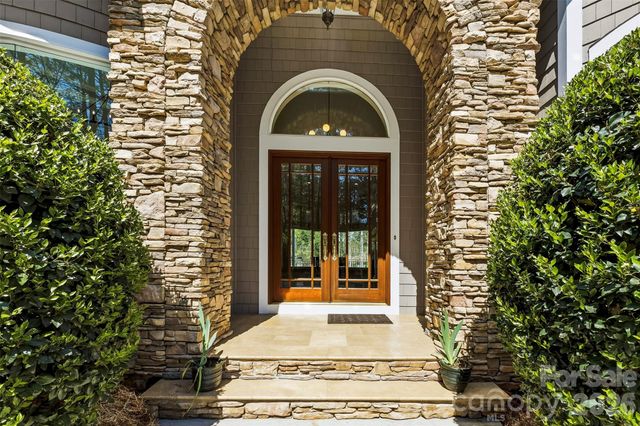 143 Brawley Harbor Place, Mooresville, NC 28117