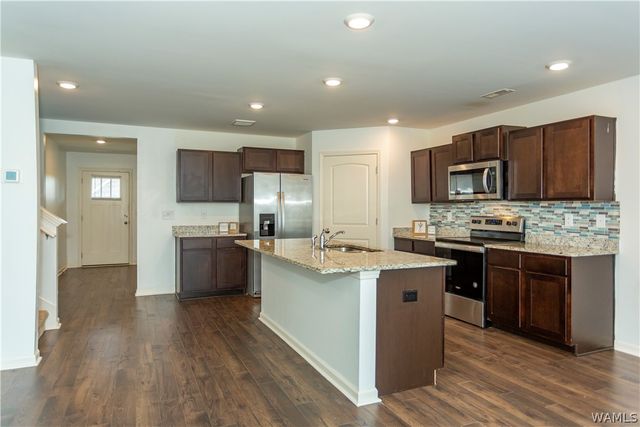 7224 Trestle, Northport, AL 35473