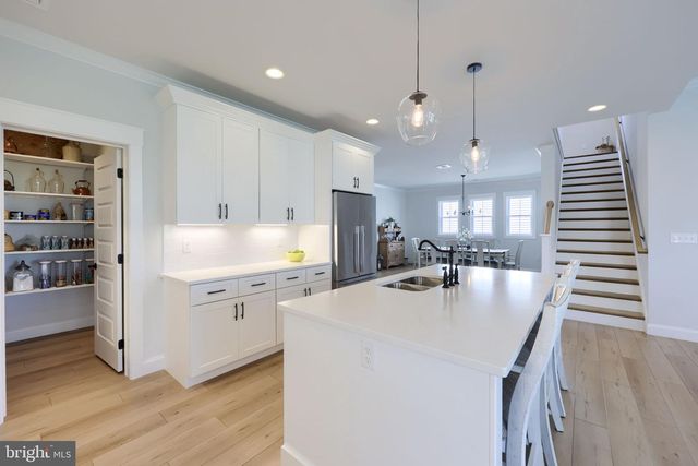 1808 EMERALD WAY, Mount Joy, PA 17552