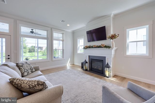 1808 EMERALD WAY, Mount Joy, PA 17552
