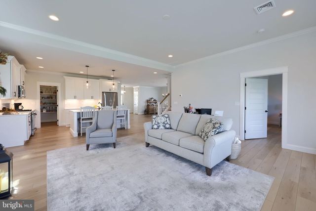 1808 EMERALD WAY, Mount Joy, PA 17552