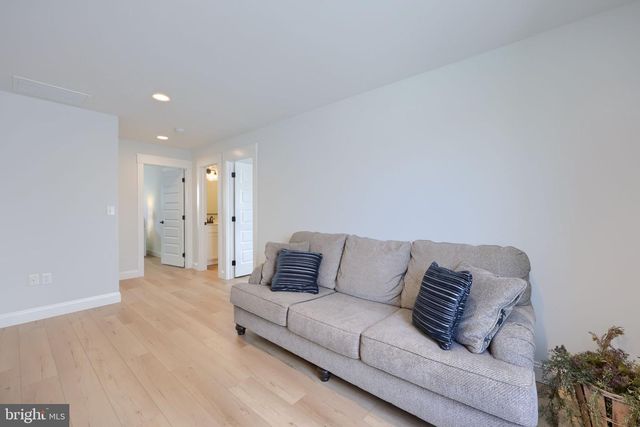 1808 EMERALD WAY, Mount Joy, PA 17552