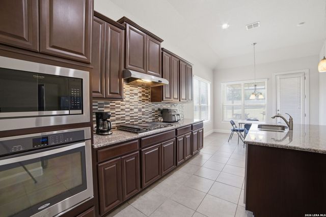 2803 Trailmont Dr, San Antonio, TX 78253