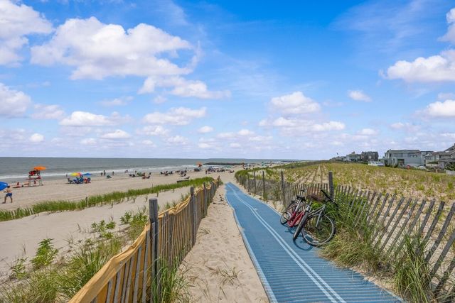 190 BEACH 137TH Street, New York City, NY 11694