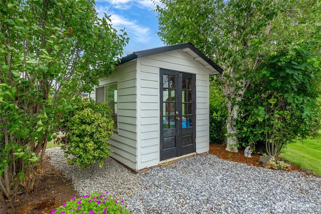 1827 Collins Road, Enumclaw, WA 98321