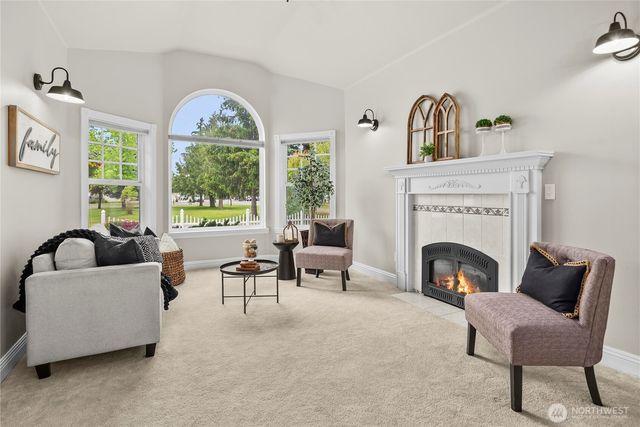 1827 Collins Road, Enumclaw, WA 98321