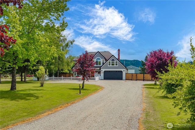 1827 Collins Road, Enumclaw, WA 98321