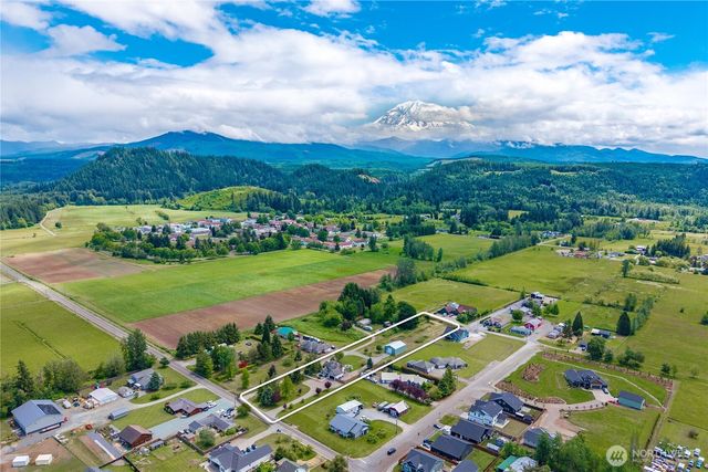 1827 Collins Road, Enumclaw, WA 98321
