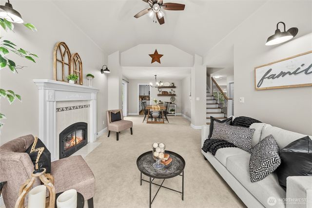 1827 Collins Road, Enumclaw, WA 98321