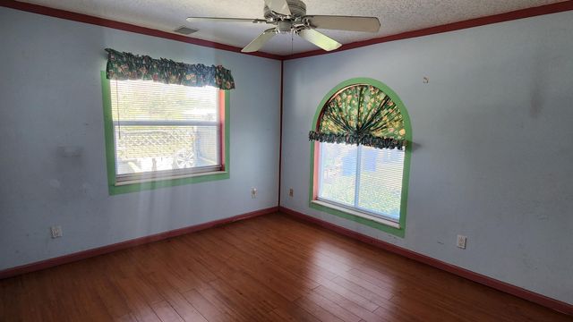 8403 SE Pettway Street, Hobe Sound, FL 33455