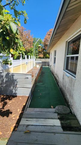 8403 SE Pettway Street, Hobe Sound, FL 33455