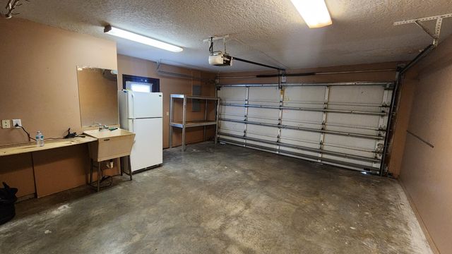 8403 SE Pettway Street, Hobe Sound, FL 33455