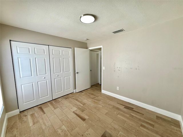 7048 HOLLOWELL DRIVE, Tampa, FL 33634