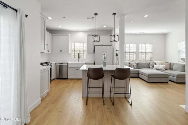 212 Via Antonio, Newbury Park, CA 91320