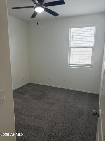 12552 W MIDWAY Avenue, Glendale, AZ 85307
