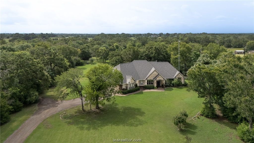9250 Harris Lane, Bryan, TX 77808 — exterior