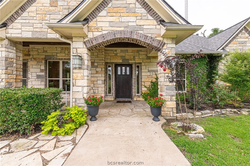9250 Harris Lane, Bryan, TX 77808 — photo 3