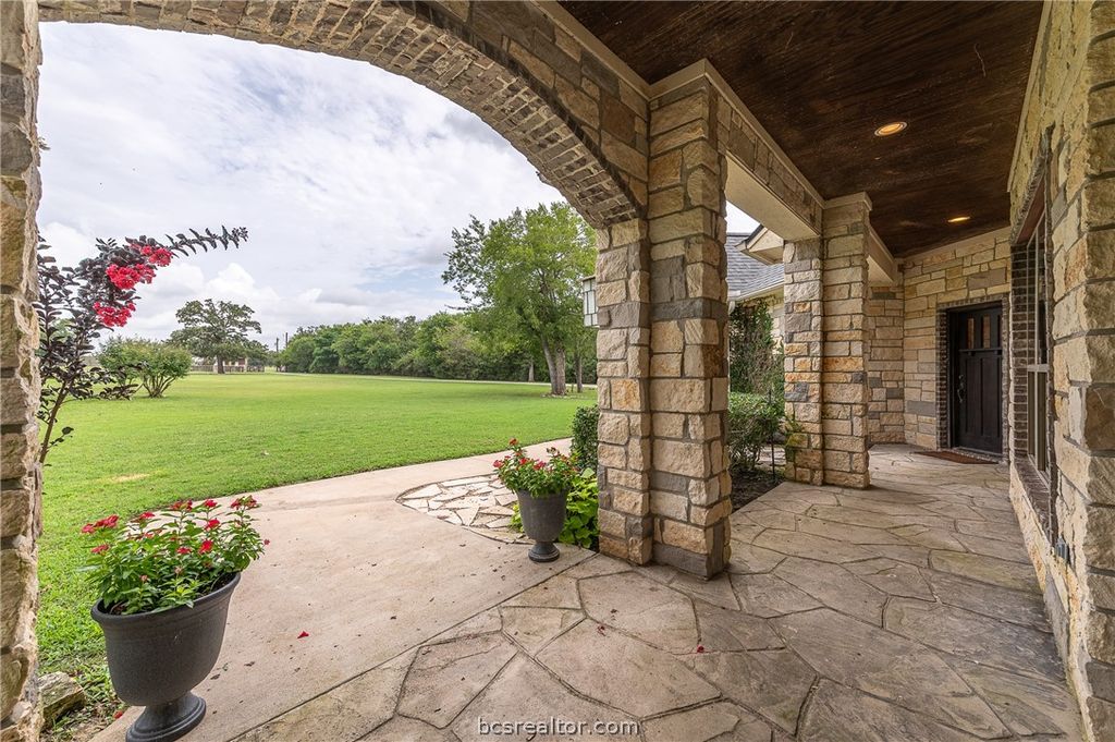 9250 Harris Lane, Bryan, TX 77808 — photo 4