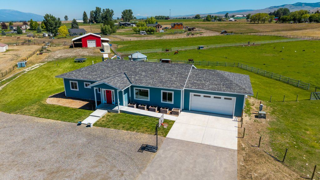 Image 1 of property listing at 1212 Winners Circle Lane, Corvallis, MT 59828