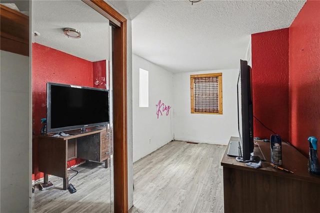 5814 NE 63rd Street, Kansas City, MO 64119