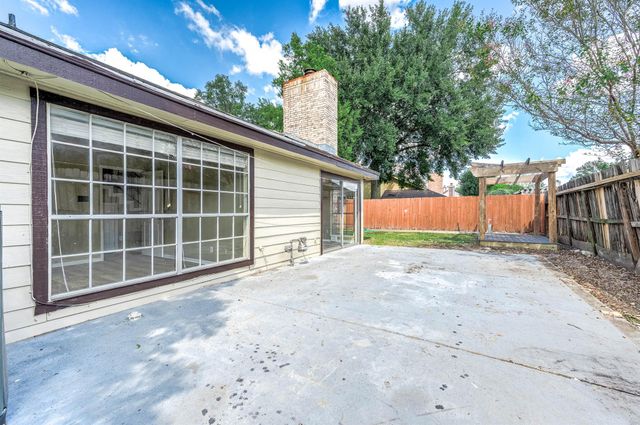 2447 Brush Hollow Road, Houston, TX 77067