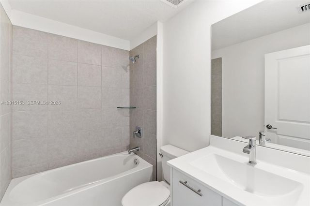 8336 Central Park Blvd, Doral, FL 33166