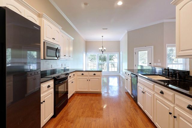 120 Falkirk, Dothan, AL 36305