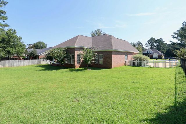 120 Falkirk, Dothan, AL 36305