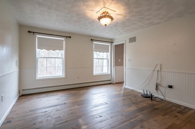 27 Red Squirrel Lane, Chester, NH 03036