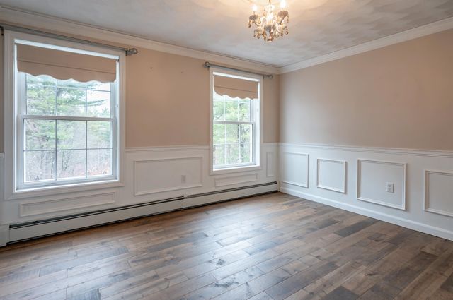 27 Red Squirrel Lane, Chester, NH 03036