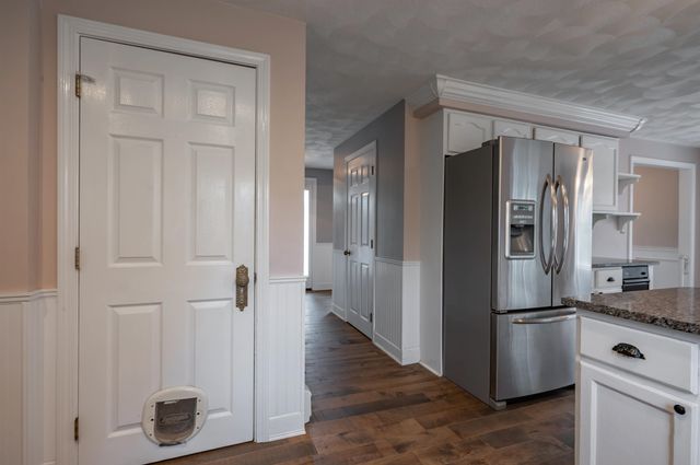 27 Red Squirrel Lane, Chester, NH 03036