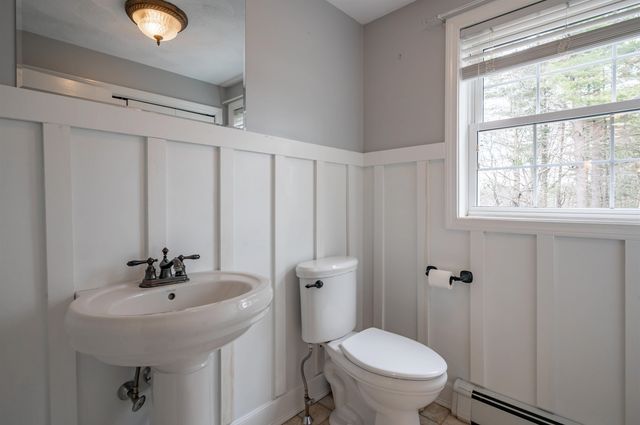 27 Red Squirrel Lane, Chester, NH 03036